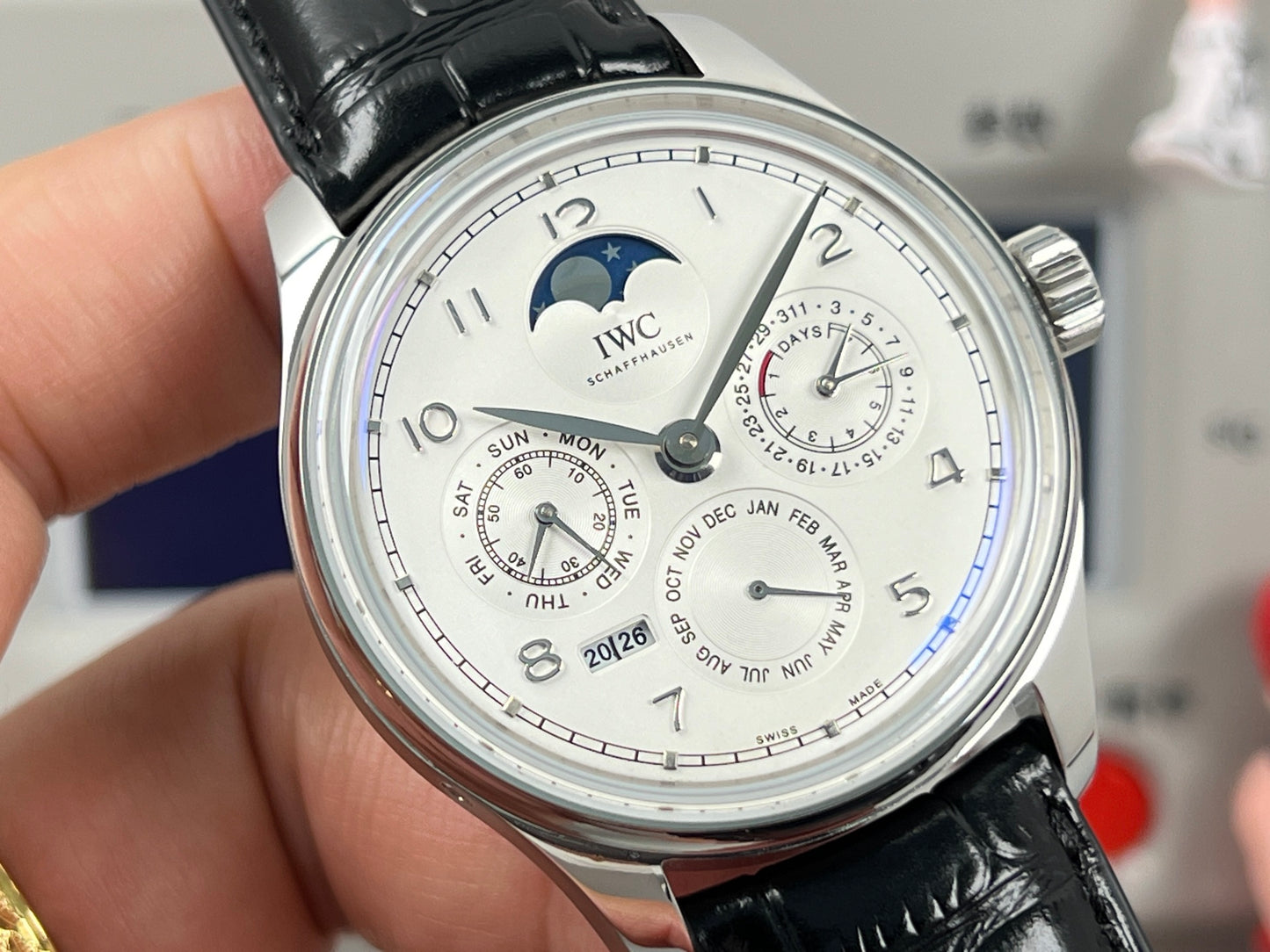 White Silver -Per-Calendar - Black Leather - Automatic - 41mm