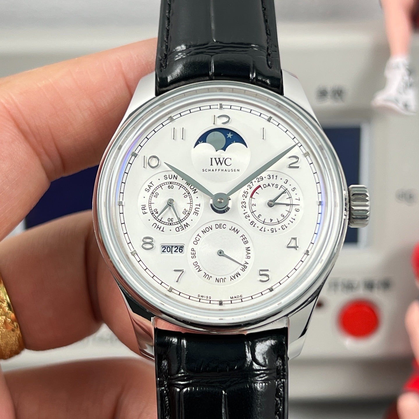 White Silver -Per-Calendar - Black Leather - Automatic - 41mm
