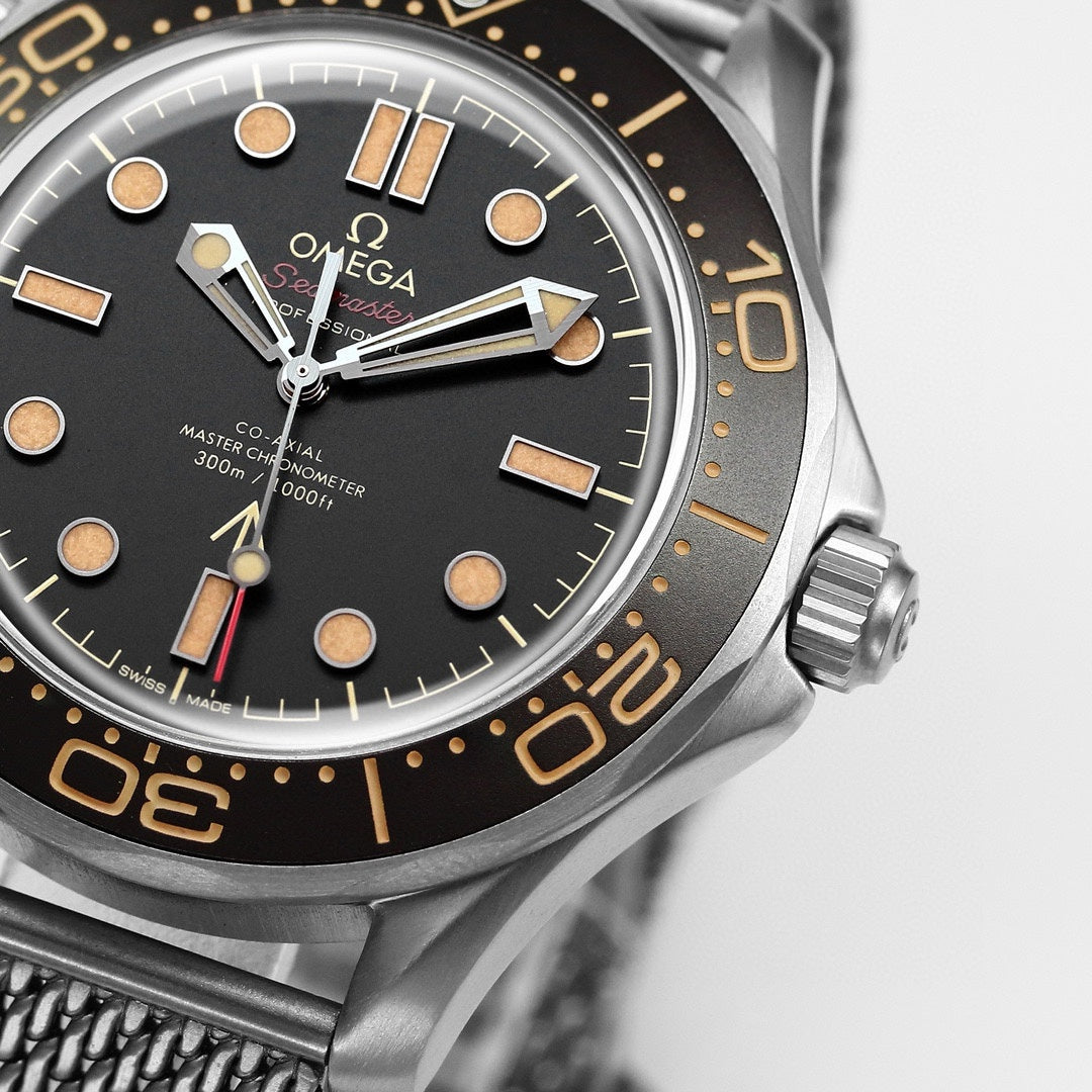 Top Version-210.90.42.20.01- Titanium -Free Nylon strap- Automatic - 42mm
