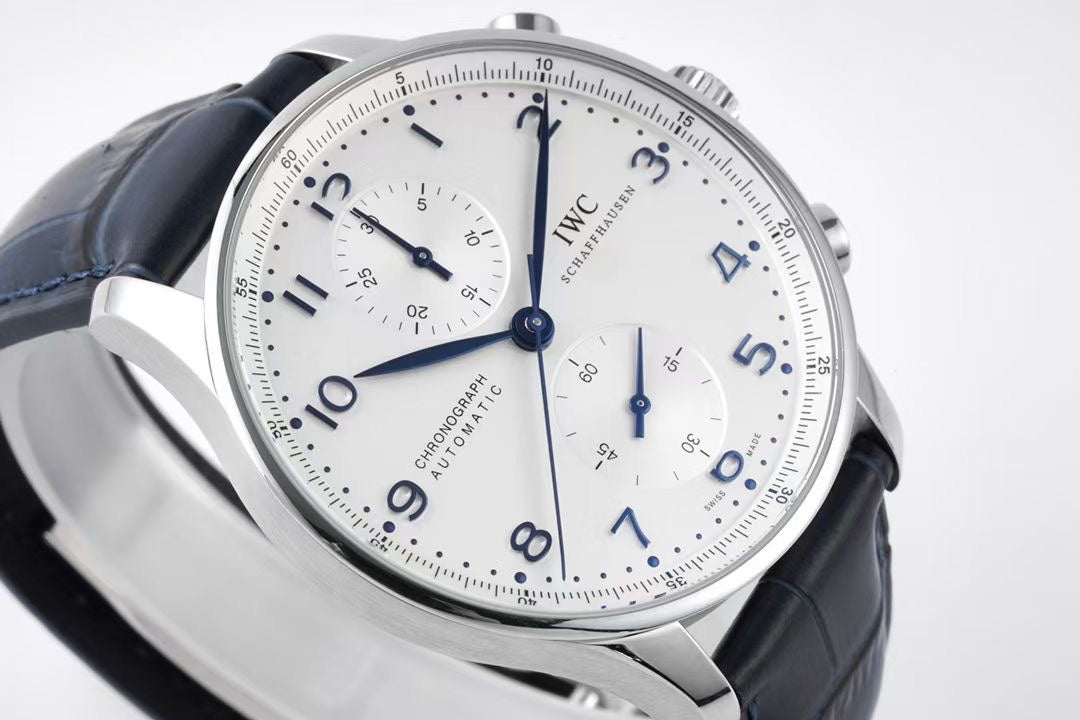Chronograph -White Silver - Black Leather - Automatic 69355 - 41mm