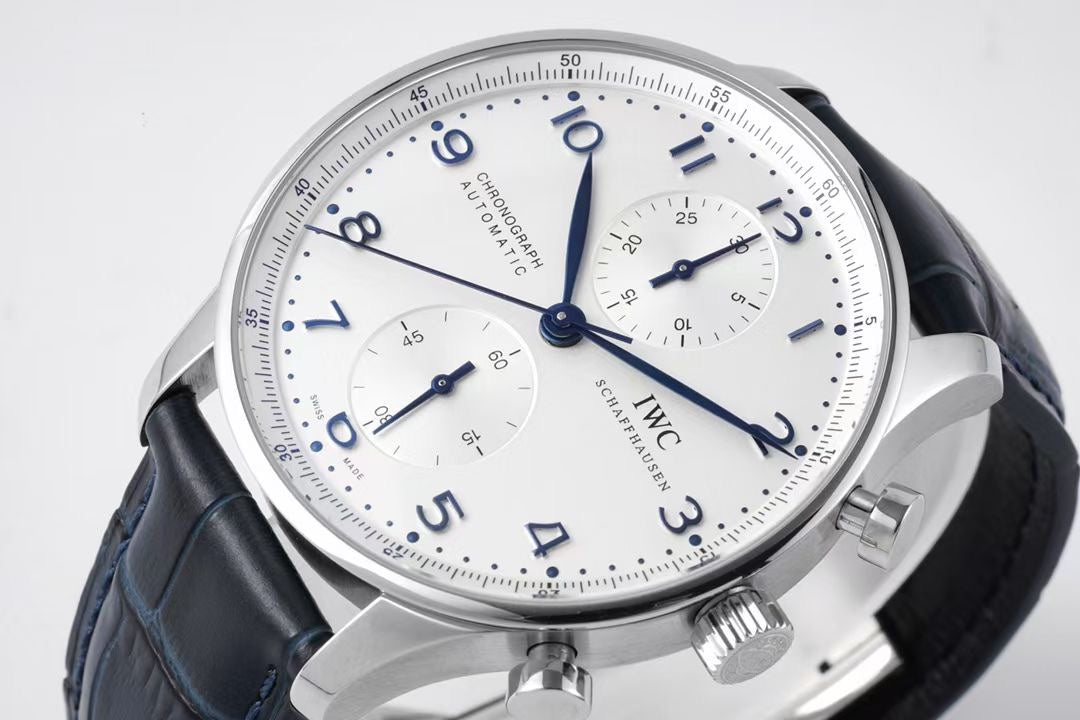 Chronograph -White Silver - Black Leather - Automatic 69355 - 41mm